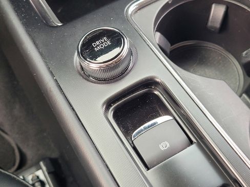 Used 2025 Lincoln Corsair FWD image 24