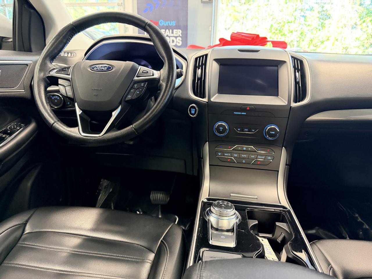 Used 2019 Ford Edge SEL w/ Equipment Group 201A AWD/4WD image 28