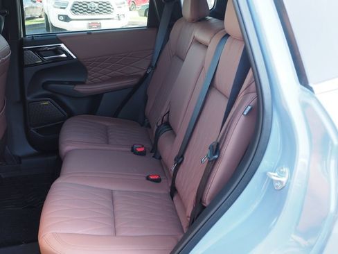 Used 2025 Mitsubishi Outlander SEL AWD/4WD image 14
