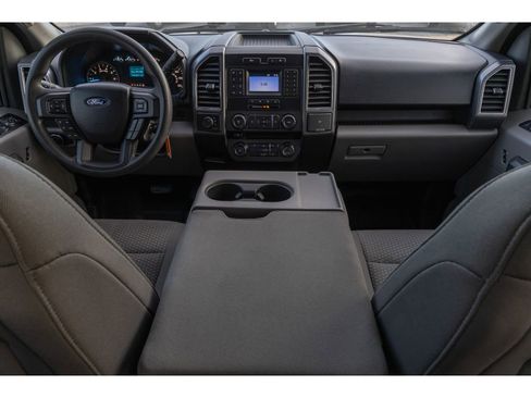 Used 2018 Ford F150 XLT image 12