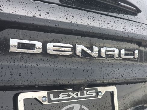 Used 2024 GMC Acadia Denali w/ Super Cruise Package image 15