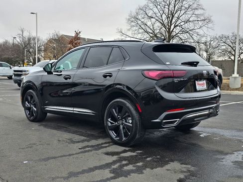 Certified 2025 Buick Envision Sport Touring image 8