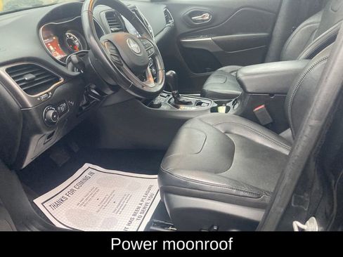 Used 2021 Jeep Cherokee Limited w/ Trailer Tow Group image 12