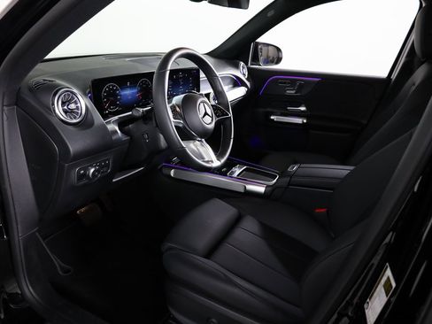 Certified 2025 Mercedes-Benz GLB 250 4MATIC image 27