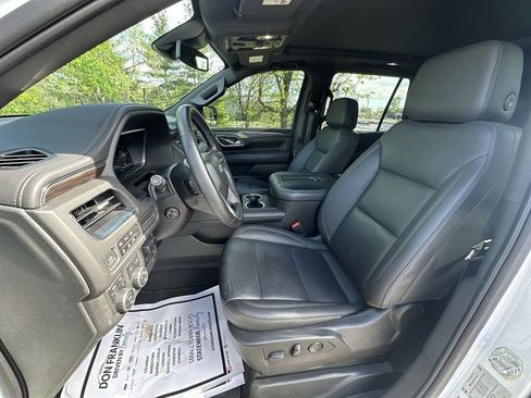 Used 2023 Chevrolet Tahoe Z71 w/ Z71 Off-Road Package AWD/4WD image 11