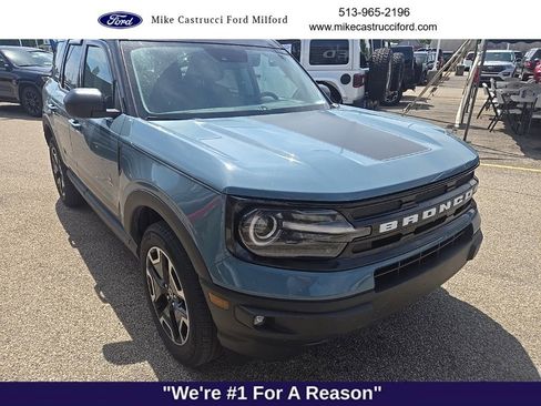 Used 2023 Ford Bronco Sport Outer Banks w/ Tech Package AWD/4WD image 3