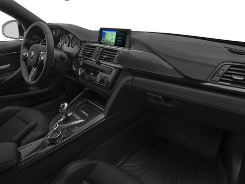 Used 2017 BMW M4 Coupe RWD image 19