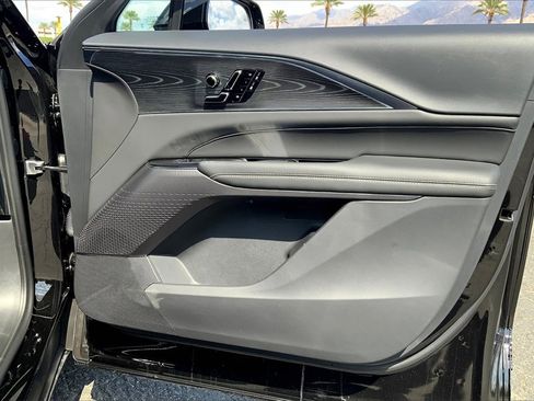 New 2026 Cadillac Lyriq Sport image 32