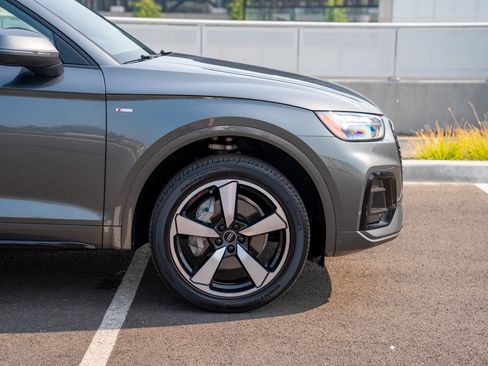 Used 2023 Audi Q5 2.0T Premium Plus AWD/4WD image 9