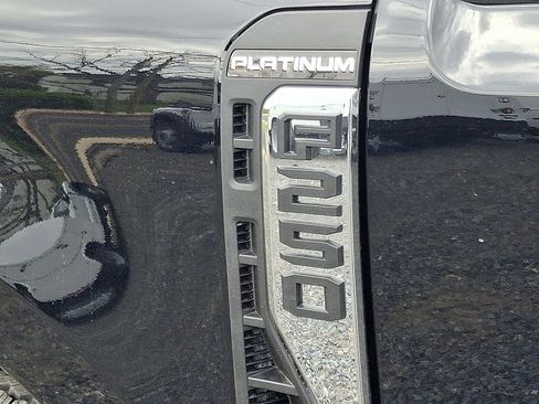 New 2026 Ford F250 Platinum w/ Platinum Plus Package AWD/4WD image 21