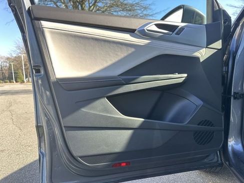 New 2026 Volkswagen Taos SE image 13