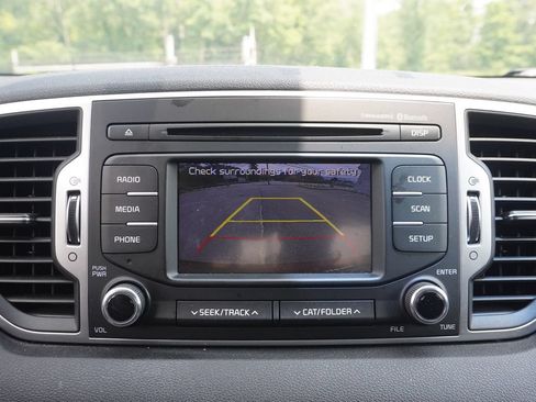 Used 2018 Kia Sportage LX AWD/4WD image 41