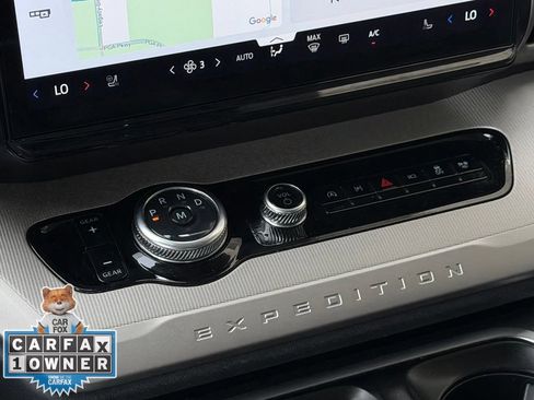 Used 2026 Ford Expedition Active RWD image 15