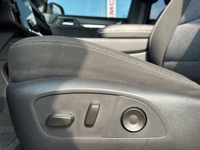 Used 2025 GMC Acadia Elevation FWD image 16