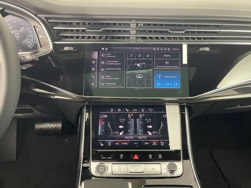 New 2025 Audi Q8 Prestige image 28