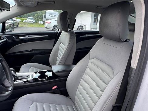 Used 2015 Ford Fusion S FWD image 28