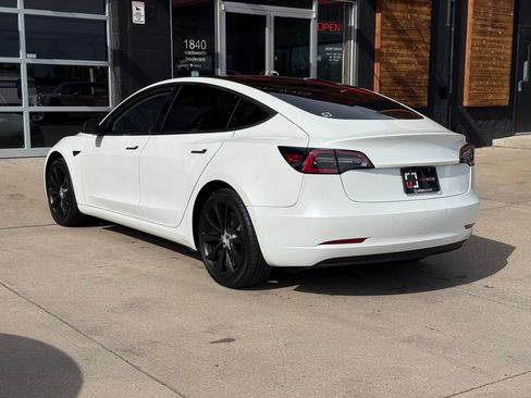 Used 2019 Tesla Model 3 Standard Range Plus RWD image 16