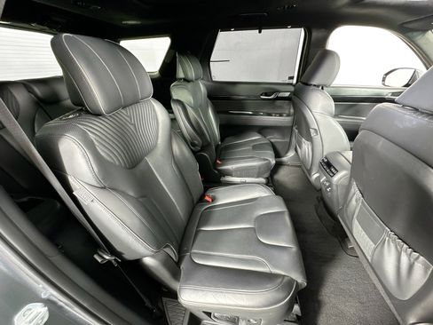 Used 2023 Hyundai Palisade Calligraphy image 30