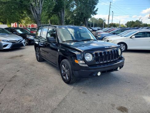 Used 2014 Jeep Patriot High Altitude image 1