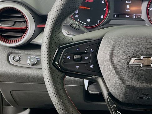 New 2026 Chevrolet Trax RS w/ Sunroof Package image 10