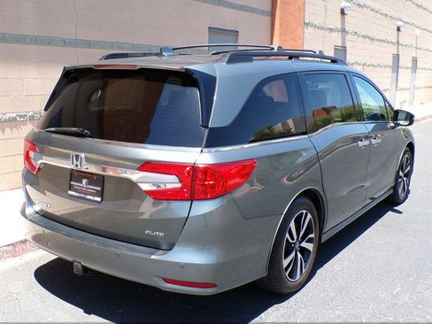 Used 2018 Honda Odyssey Elite image 7