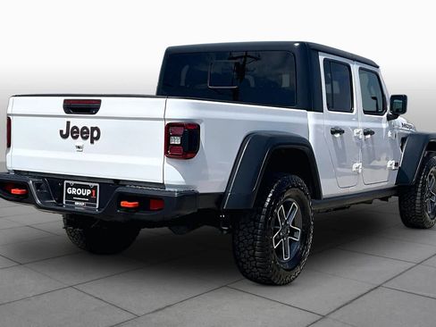 Used 2026 Jeep Gladiator Mojave AWD/4WD image 12