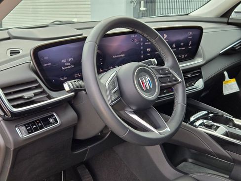 Used 2025 Buick Envision Preferred image 9