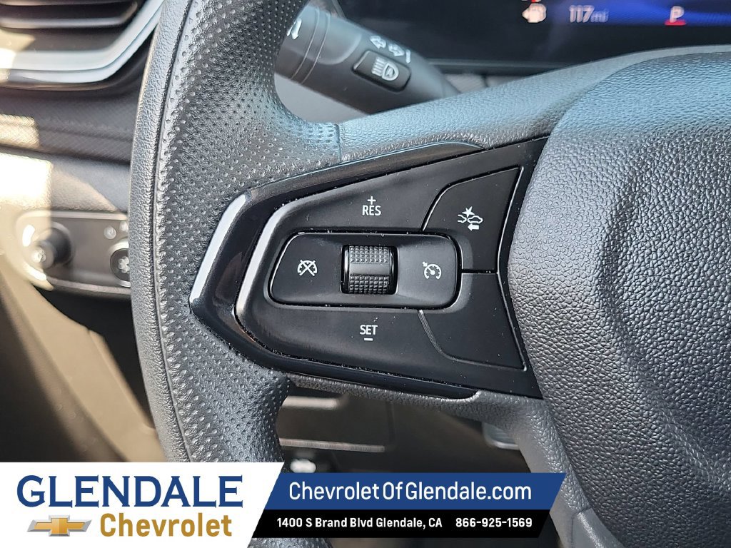 Used 2025 Chevrolet TrailBlazer LT FWD image 30