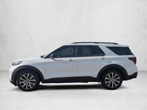 Used 2022 Ford Explorer ST RWD image 9
