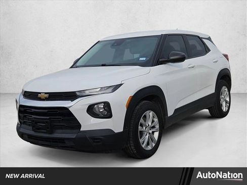 Used 2021 Chevrolet TrailBlazer LS image 1