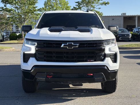 Used 2024 Chevrolet Silverado 1500 LT Trail Boss w/ Protection Package AWD/4WD image 8