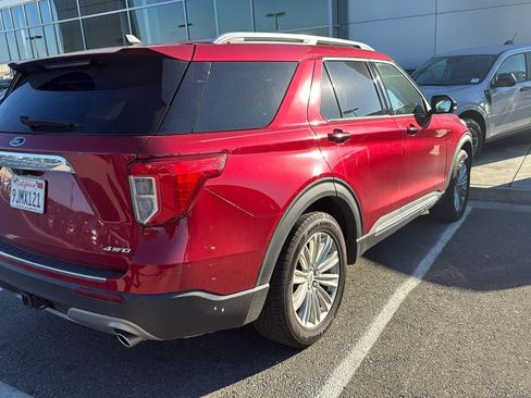 Used 2021 Ford Explorer Limited w/ Equipment Group 301A image 2