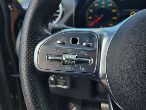 Certified 2022 Mercedes-Benz GLA 250 4MATIC image 24
