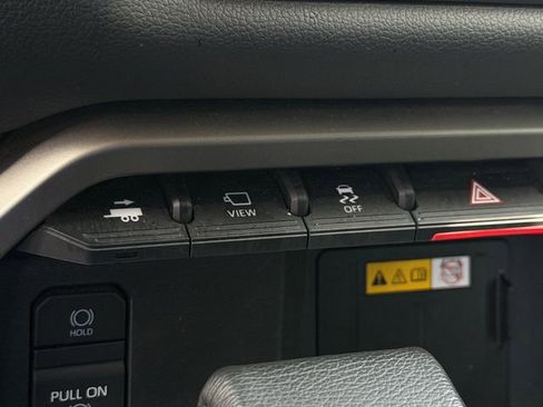 Used 2024 Toyota Tundra Limited AWD/4WD image 19