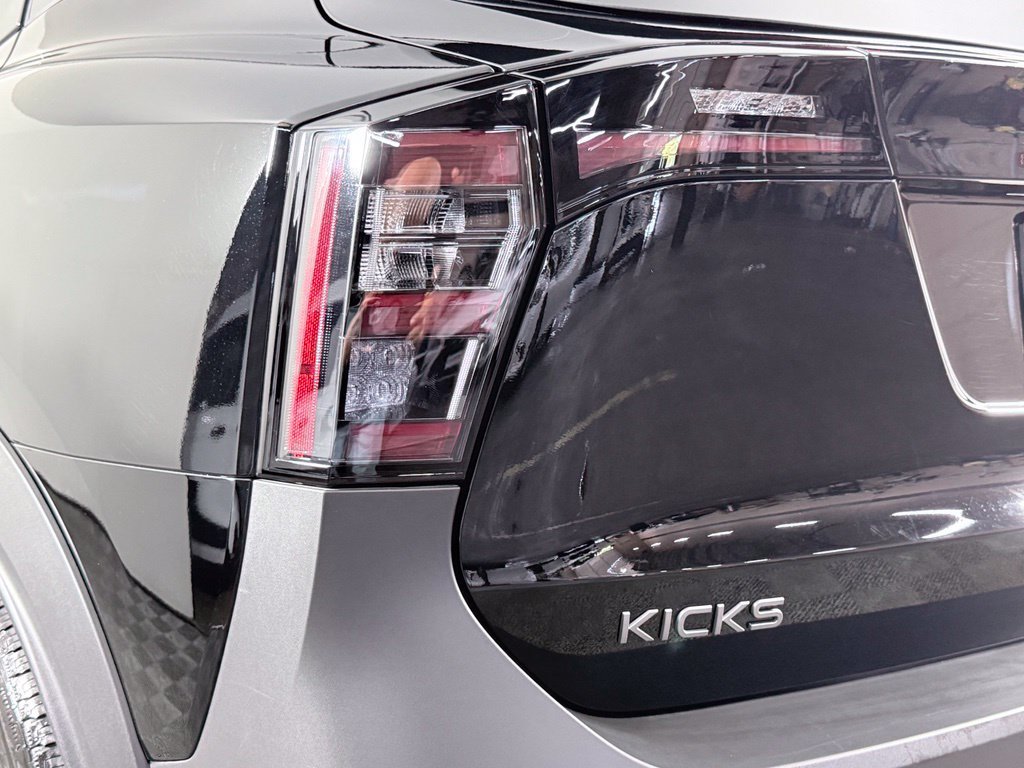 Certified 2026 Nissan Kicks SR w/ Cold Weather Package AWD/4WD image 11