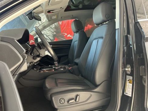 Used 2023 Audi Q5 2.0T Premium Plus w/ Premium Plus Package AWD/4WD image 11