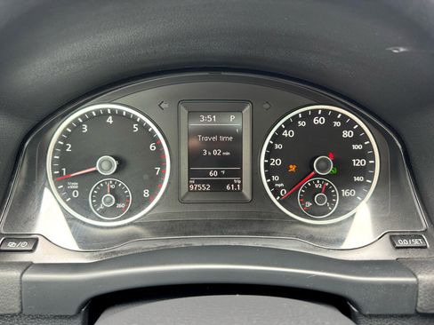 Used 2013 Volkswagen Tiguan S image 17