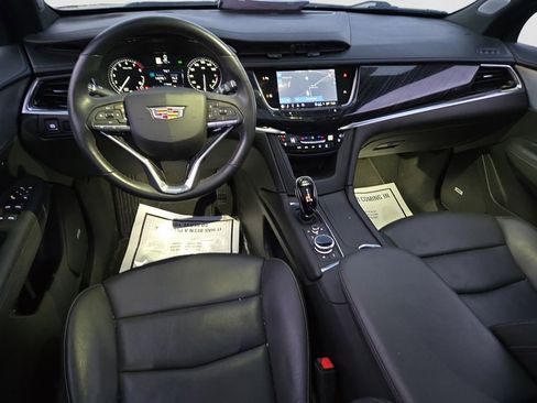 Certified 2024 Cadillac XT6 Premium Luxury image 12