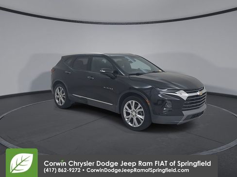 Used 2022 Chevrolet Blazer Premier image 3