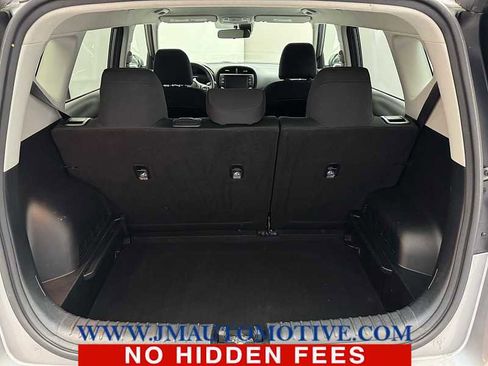 Used 2023 Kia Soul LX FWD image 16