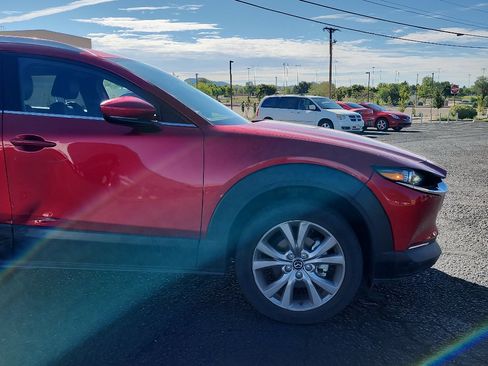 Used 2023 MAZDA CX-30 AWD 2.5 S w/ Premium Package image 4
