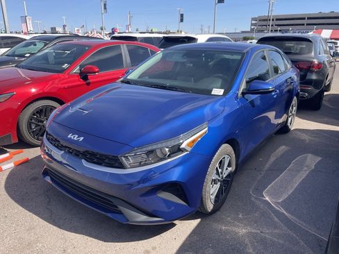 Certified 2024 Kia Forte LXS w/ LXS Technology Package FWD image 4