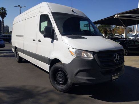 New 2025 Mercedes-Benz Sprinter 2500 image 14