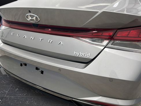 Used 2023 Hyundai Elantra Limited FWD image 35