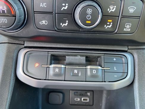 Used 2023 GMC Acadia AT4 w/ Technology Package image 12