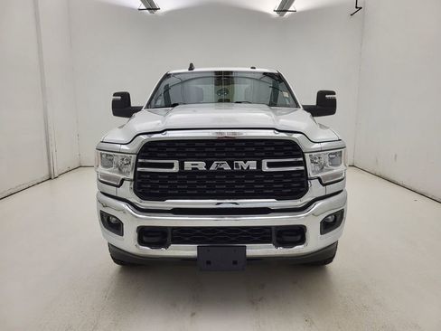 Used 2024 RAM 2500 Big Horn AWD/4WD image 21