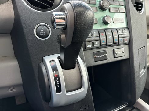 Used 2011 Honda Pilot EX-L image 22