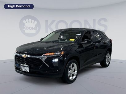 Used 2024 Chevrolet Trax LS w/ LS Convenience Package