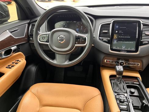 Used 2018 Volvo XC90 T6 Momentum w/ Convenience Package AWD/4WD image 19
