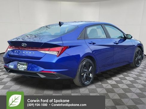 Used 2023 Hyundai Elantra SEL w/ Cargo Package image 14